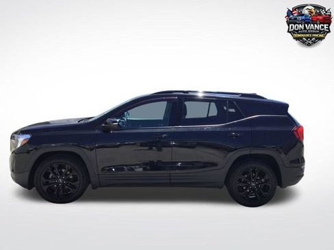 Used 2020 GMC Terrain SLT w/ Preferred Package FWD image 2