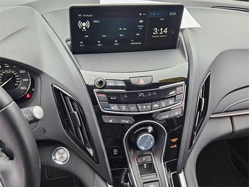 Certified 2025 Acura RDX SH-AWD image 17