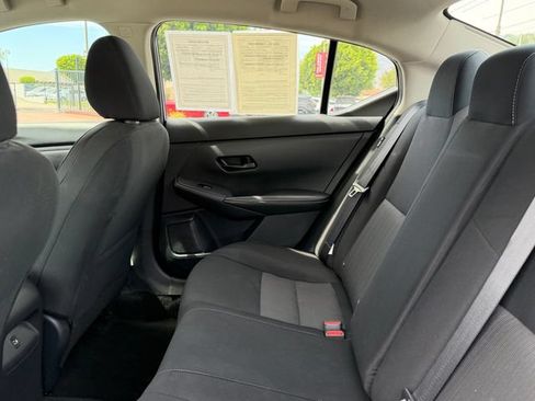 Used 2024 Nissan Sentra SV FWD image 33