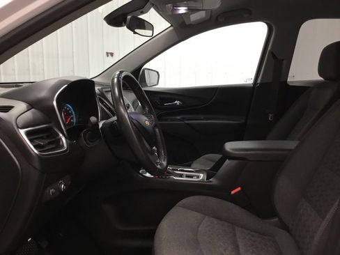 Used 2022 Chevrolet Equinox LT w/ Driver Convenience Package AWD/4WD image 5