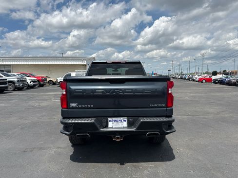 Used 2021 Chevrolet Silverado 1500 Custom Trail Boss w/ Safety Confidence Package AWD/4WD image 4