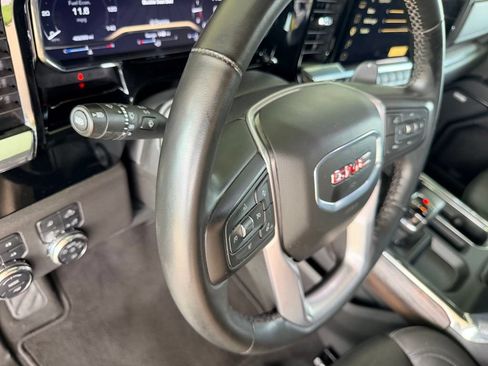 Used 2024 GMC Sierra 1500 SLT w/ SLT Premium Plus Package AWD/4WD image 21