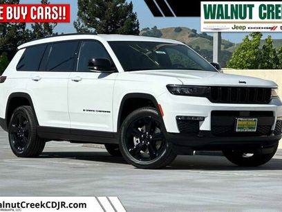 New 2025 Jeep Grand Cherokee L Limited w/ Black Appearance Package
