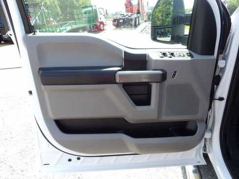 Used 2020 Ford F250 XLT w/ FX4 Off-Road Package AWD/4WD image 14