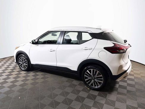 Used 2023 Nissan Kicks SV FWD image 6