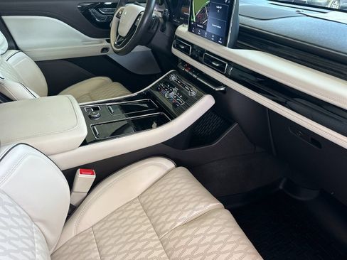 Certified 2023 Lincoln Aviator Black Label AWD/4WD image 16
