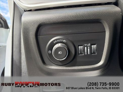 Used 2021 Jeep Grand Cherokee L Limited w/ Luxury Tech Group II AWD/4WD image 14
