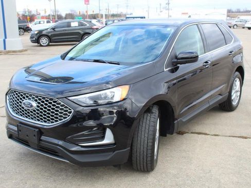 Used 2024 Ford Edge SEL image 7