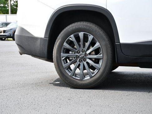 Used 2023 Chevrolet Traverse RS w/ LPO, Floor Liner Package AWD/4WD image 10