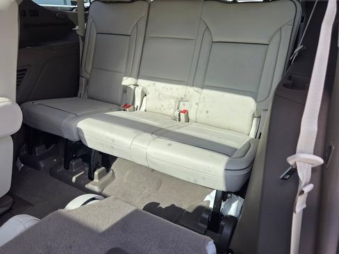 Used 2024 GMC Yukon Denali w/ Advanced Technology Package RWD image 9