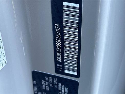 New 2025 Kia Carnival SX Prestige image 37