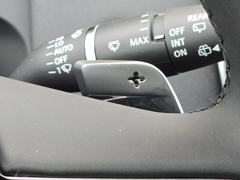 New 2025 Land Rover Discovery Sport S image 14