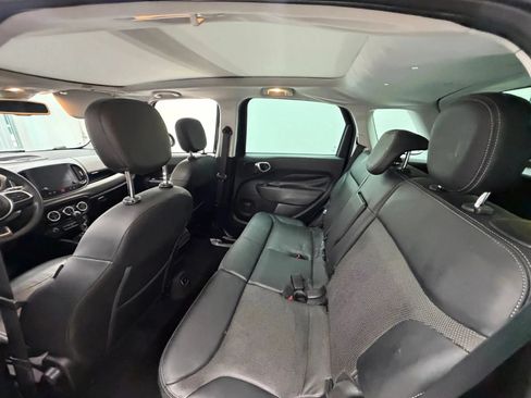Used 2018 FIAT 500L Lounge FWD image 16