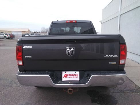 Used 2018 RAM 1500 Classic SLT image 6