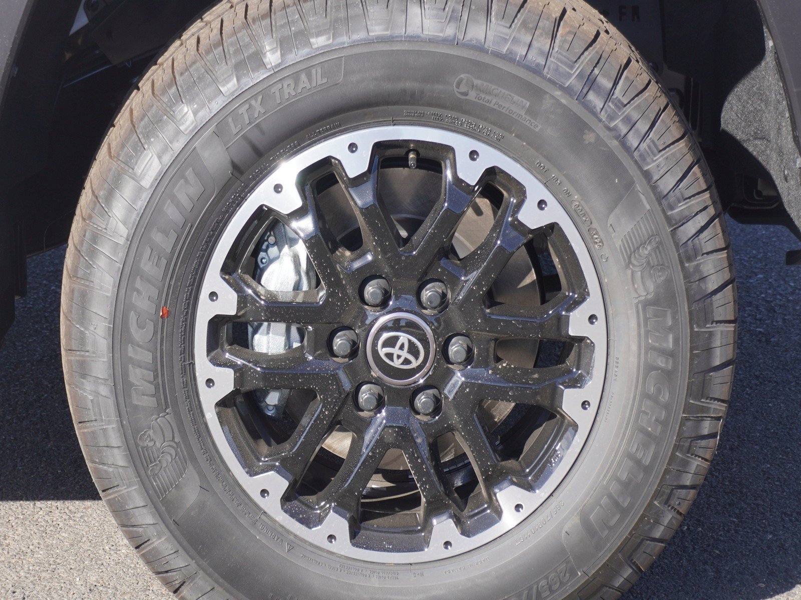 New 2026 Toyota Tundra SR5 w/ TRD Off-Road Package AWD/4WD image 5