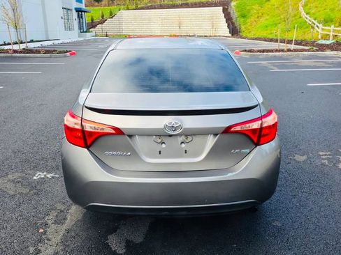 Used 2018 Toyota Corolla LE image 4