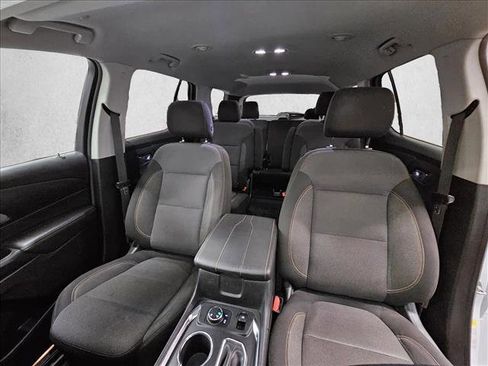 Used 2021 Chevrolet Traverse LT w/ LPO, Blackout Package image 14