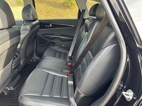 Used 2020 Kia Sorento EX AWD/4WD image 16