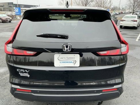 Used 2025 Honda CR-V EX-L image 4