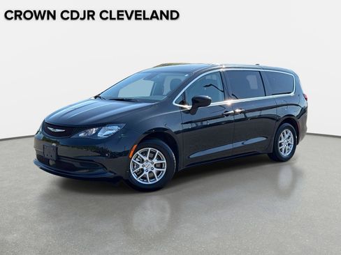 Used 2023 Chrysler Voyager LX FWD image 1