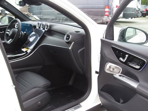 New 2026 Mercedes-Benz GLC 300 4MATIC image 17