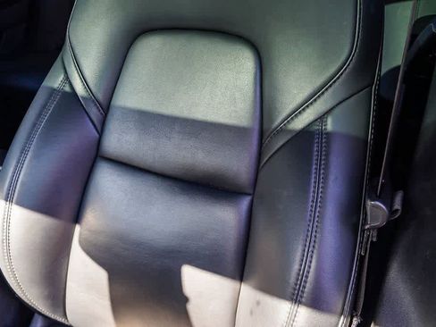 Used 2019 Tesla Model 3 Standard Range image 23