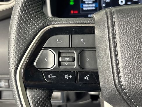 Used 2024 Toyota Tundra Limited AWD/4WD image 14