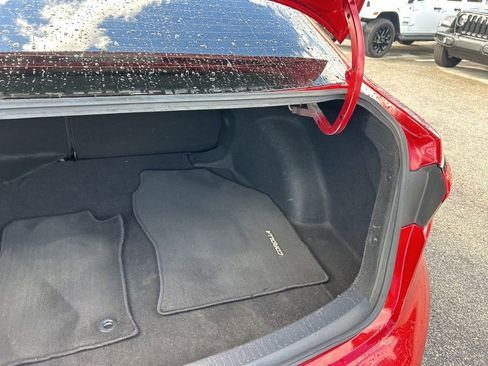 Used 2021 Toyota Corolla LE image 28