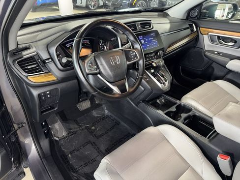Used 2018 Honda CR-V Touring image 19