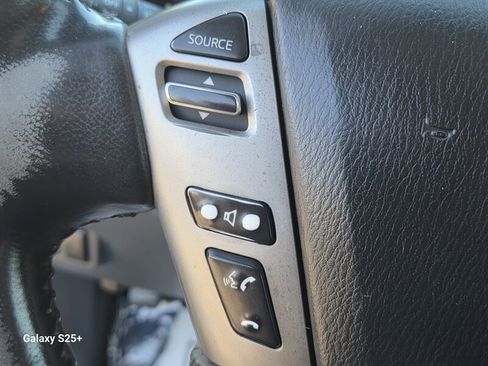 Used 2014 Nissan Titan SV w/ SV Value Truck Package image 24