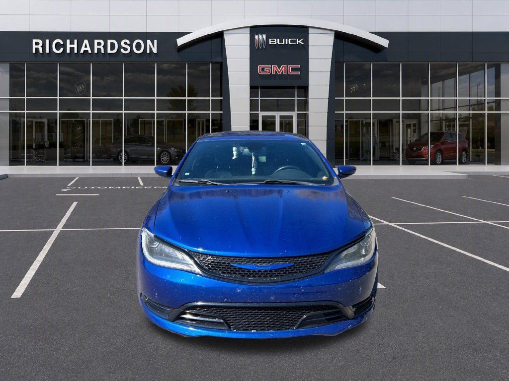 Used 2015 Chrysler 200 S FWD image 8