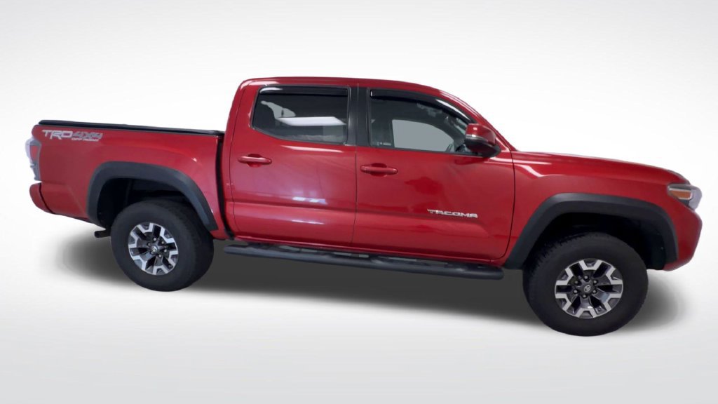 Used 2020 Toyota Tacoma TRD Off-Road w/ Technology Package AWD/4WD image 23