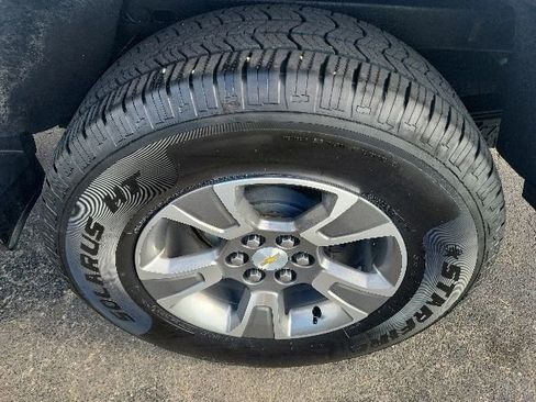 Used 2019 Chevrolet Colorado Z71 AWD/4WD image 10