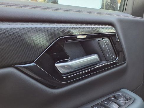 New 2026 GMC Yukon XL AT4 w/ AT4 Premium Package image 16