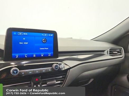 Used 2023 Ford Escape ST-Line image 19