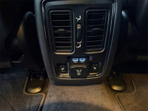 Used 2017 Dodge Durango R/T w/ Trailer Tow Group IV image 33