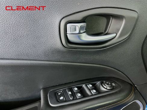 Used 2019 Jeep Compass Limited AWD/4WD image 24
