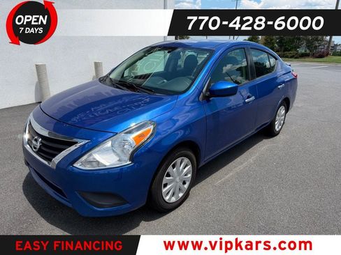 Used 2017 Nissan Versa SV FWD image 1