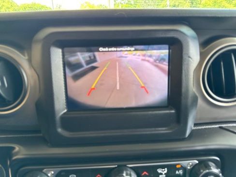Used 2019 Jeep Wrangler Unlimited Sport S AWD/4WD image 19