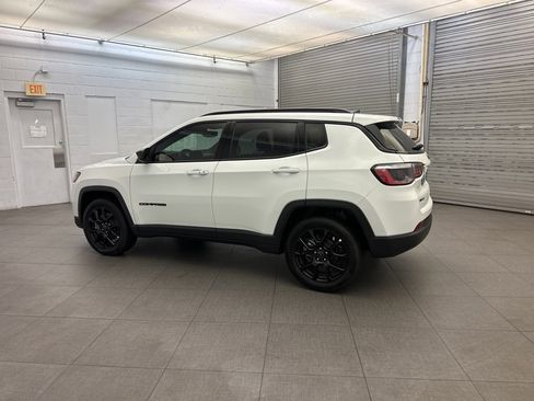 New 2025 Jeep Compass Latitude w/ Sun & Sound Group image 5