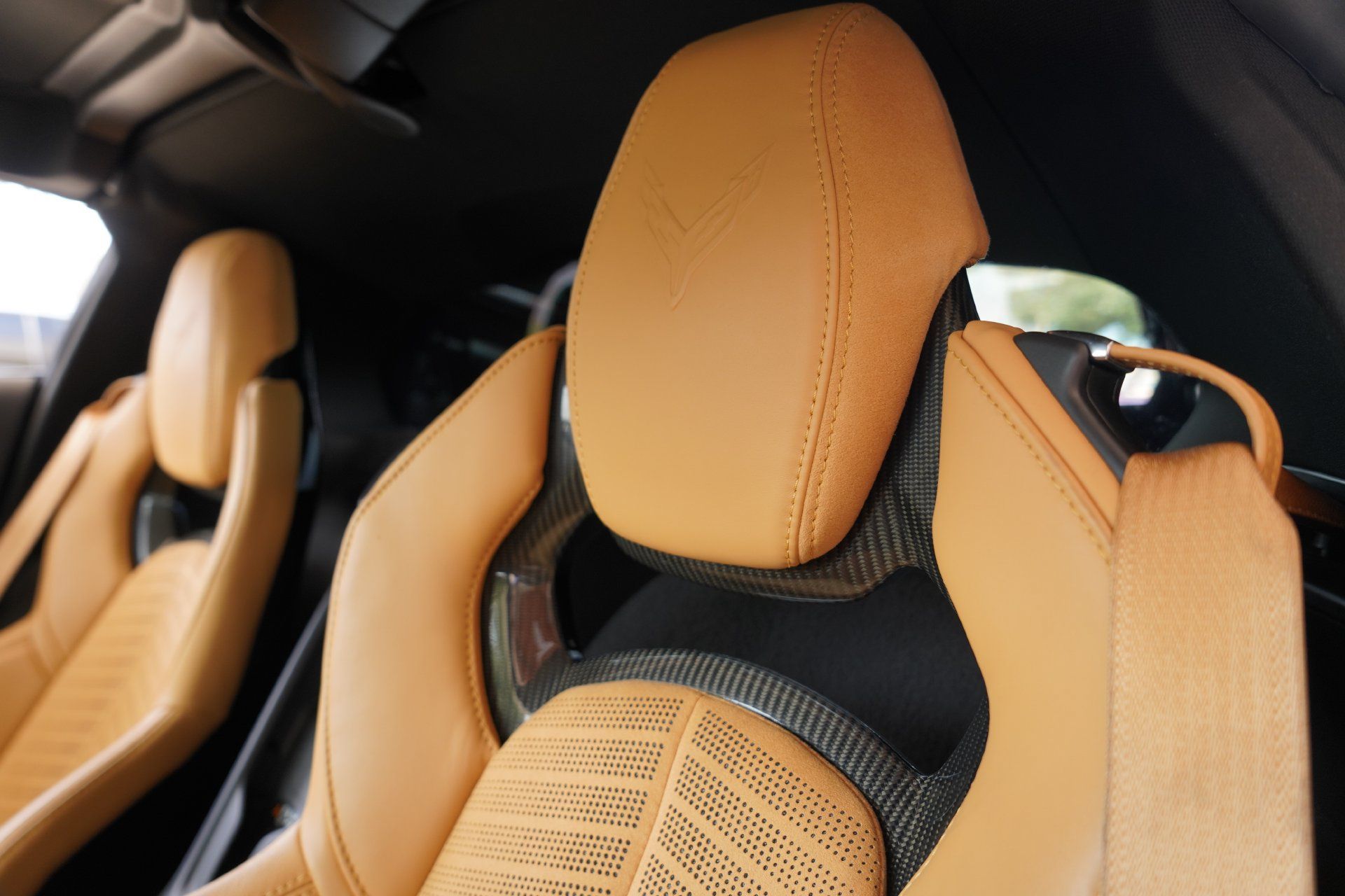 Used 2021 Chevrolet Corvette Stingray Preferred Cpe w/ Engine Appearance Package RWD image 14