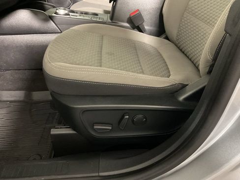 Used 2022 Ford Escape SE w/ Cold Weather Package AWD/4WD image 22