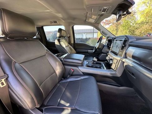 Used 2021 Ford F150 Lariat image 29