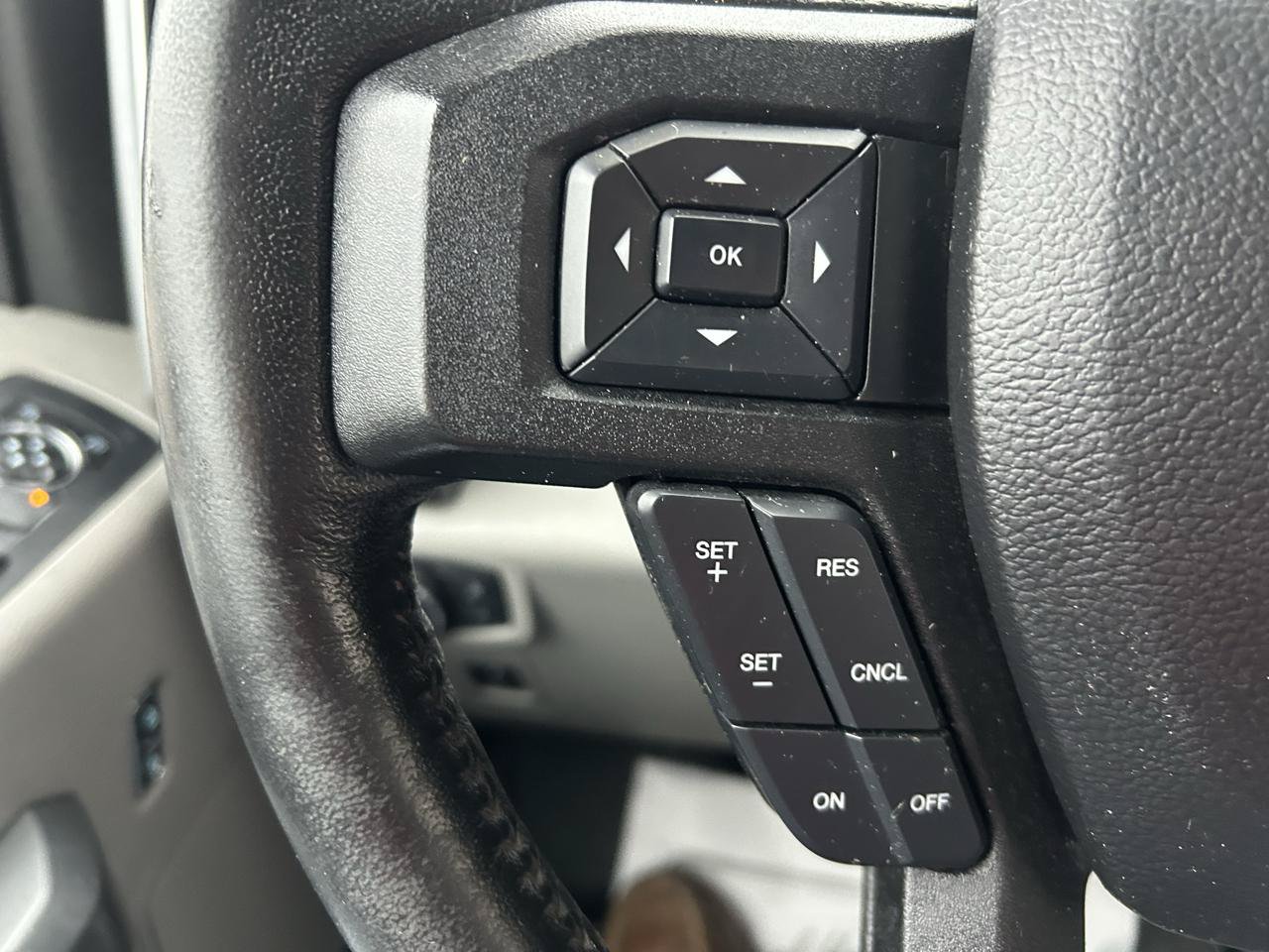 Used 2018 Ford F150 XLT w/ Equipment Group 301A Mid AWD/4WD image 17