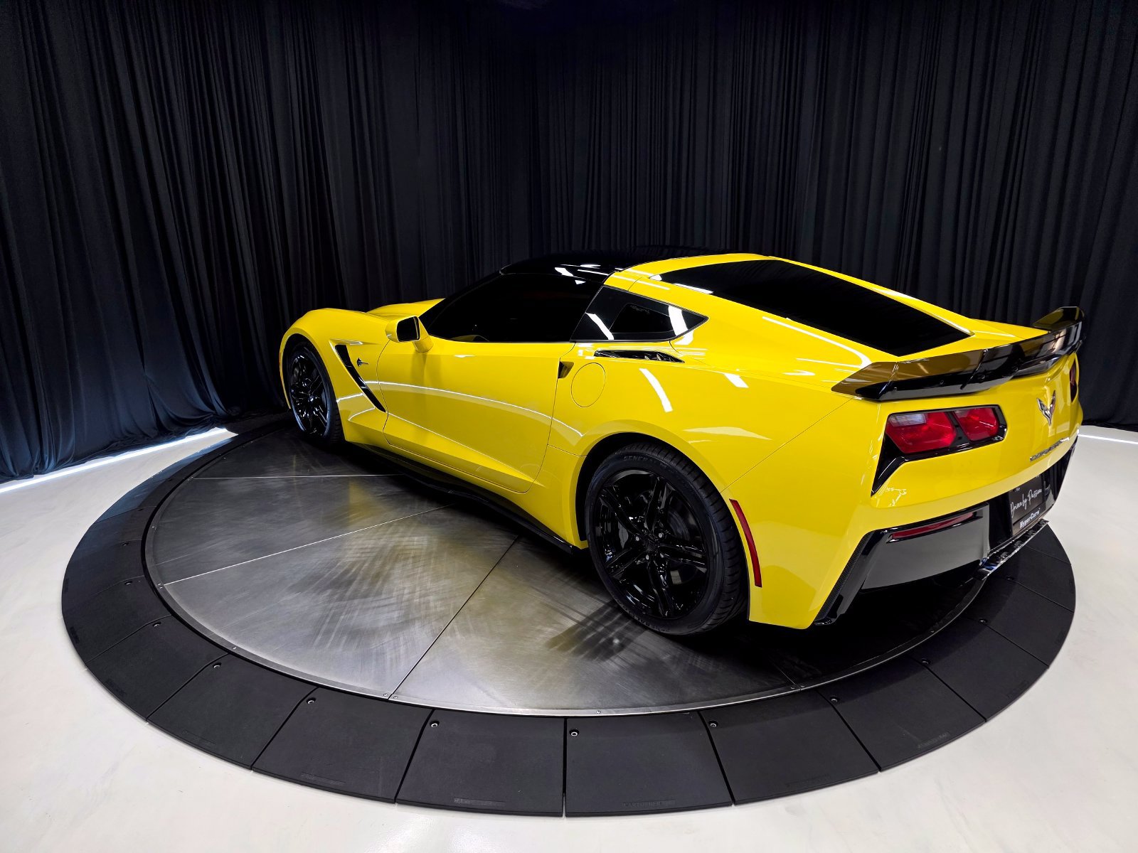 Used 2016 Chevrolet Corvette Stingray Coupe w/ 3LT Preferred Equipment Group RWD image 11