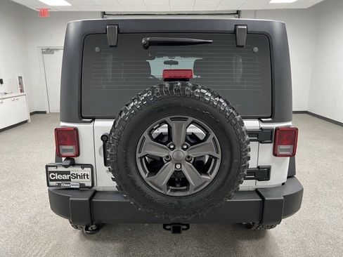 Used 2016 Jeep Wrangler Unlimited Sport w/ Connectivity Group image 10