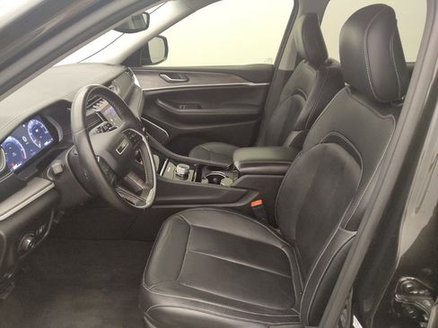 Used 2022 Jeep Grand Cherokee L Limited RWD image 17
