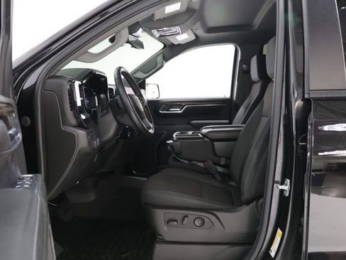 Used 2024 Chevrolet Silverado 1500 LT AWD/4WD image 18