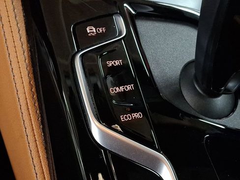 Certified 2023 BMW 530i xDrive w/ M Sport Package image 20