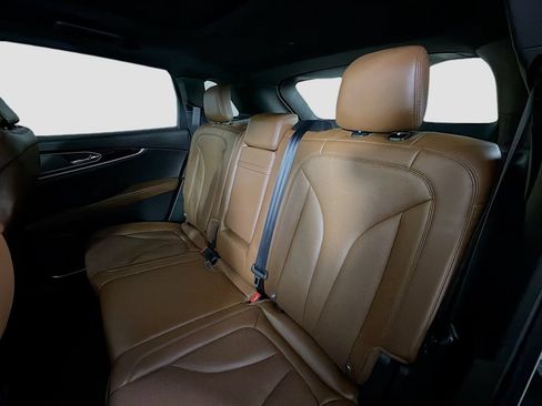 Used 2022 Lincoln Nautilus Reserve FWD image 25